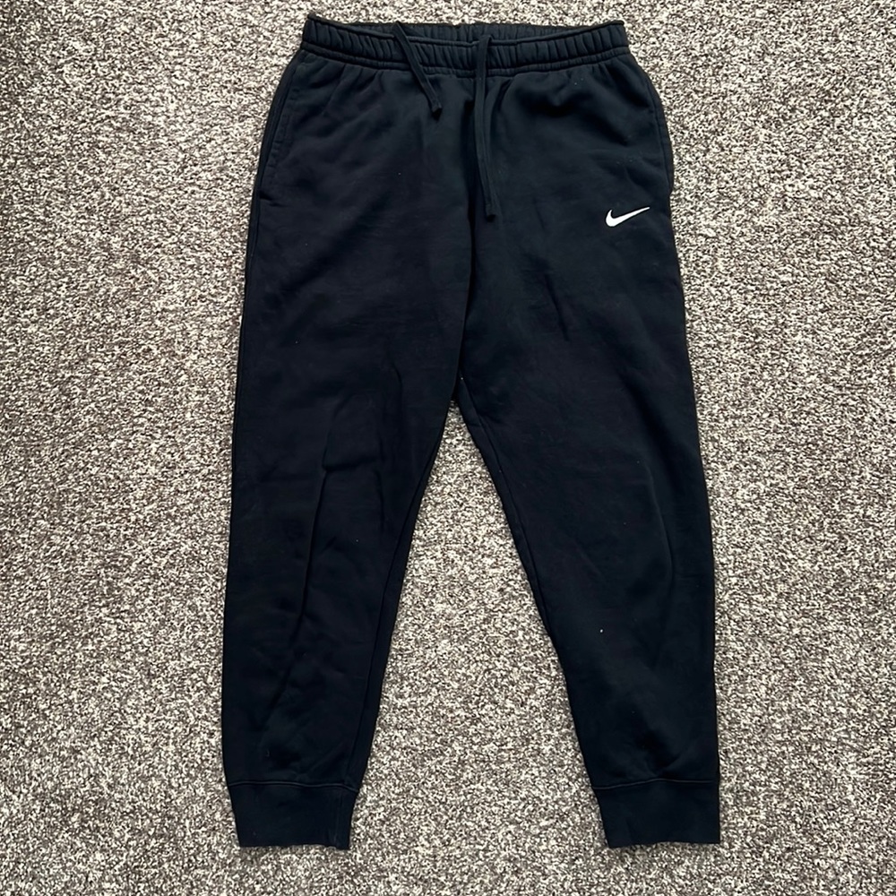 black nike sweats